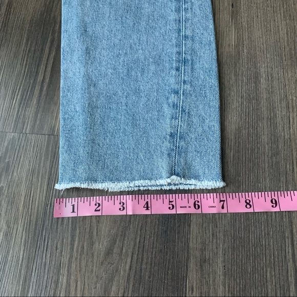 Joie NWT Weslyn Raw Hem High Rise Jeans - Picture 13 of 16